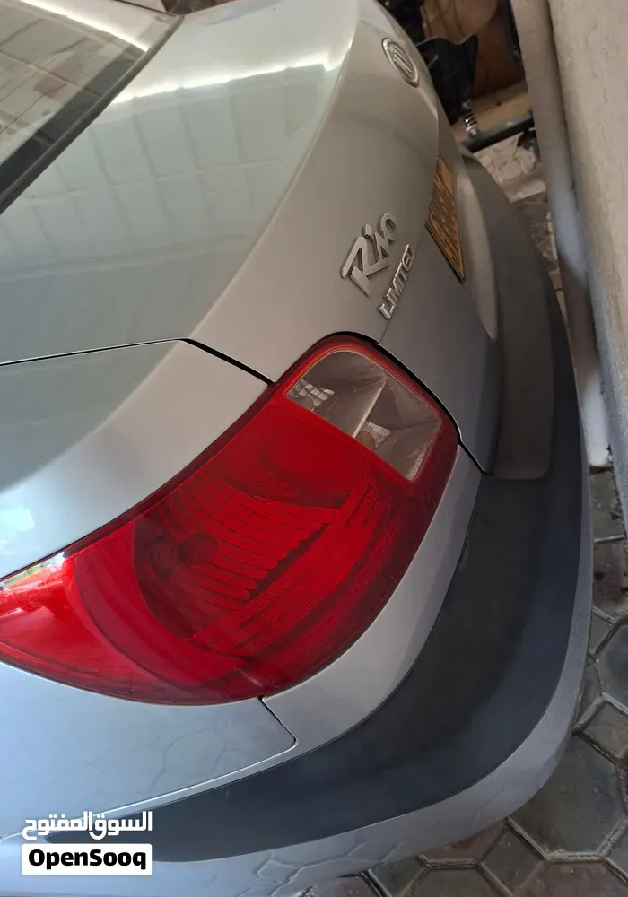 Kia Rio 2009 photo 2