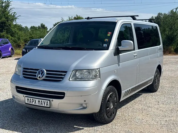 Volkswagen Multivan 2006 photo 2