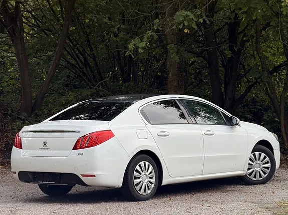 Peugeot 508 2011 photo 2