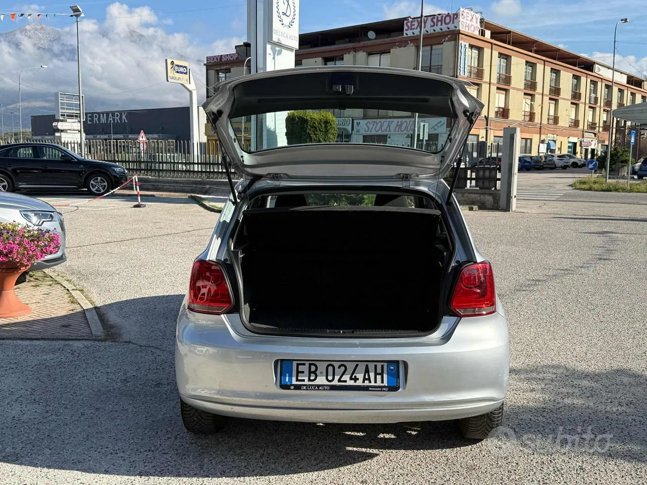 Volkswagen Polo 2012 photo 5