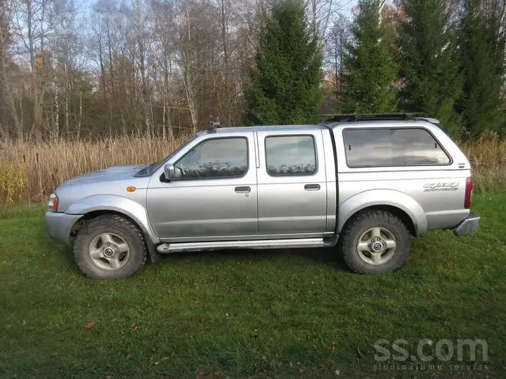 Nissan Navara 2005 photo 4