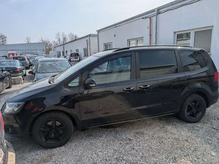 Seat Alhambra 2011 photo 2