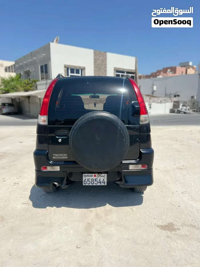 Daihatsu Terios 2004 photo 2