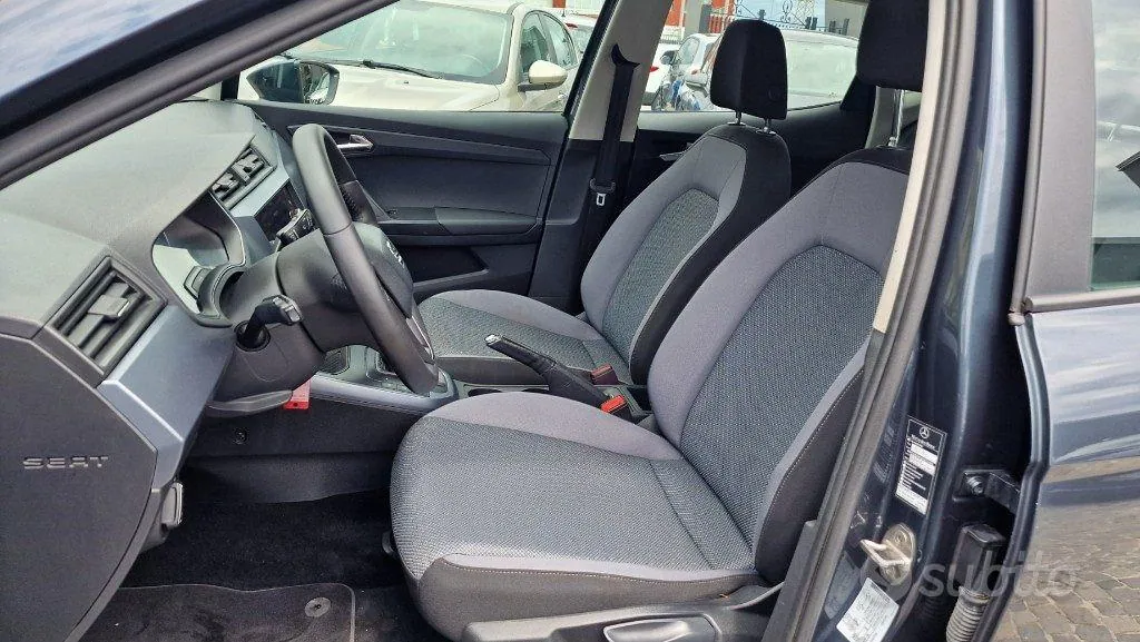 Seat Arona 2018 photo 5