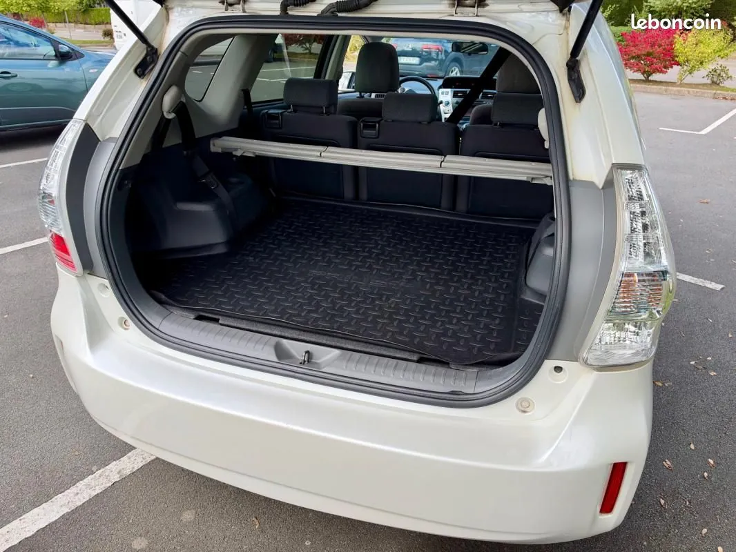 Toyota Prius 2014 photo 5