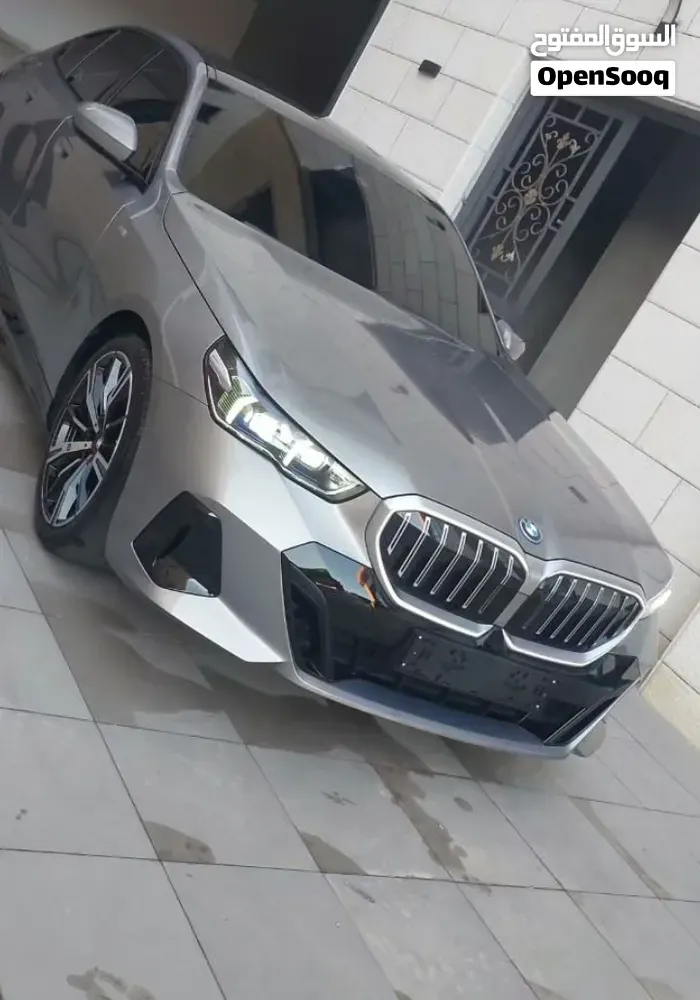 BMW 5 Series 2026 photo 2