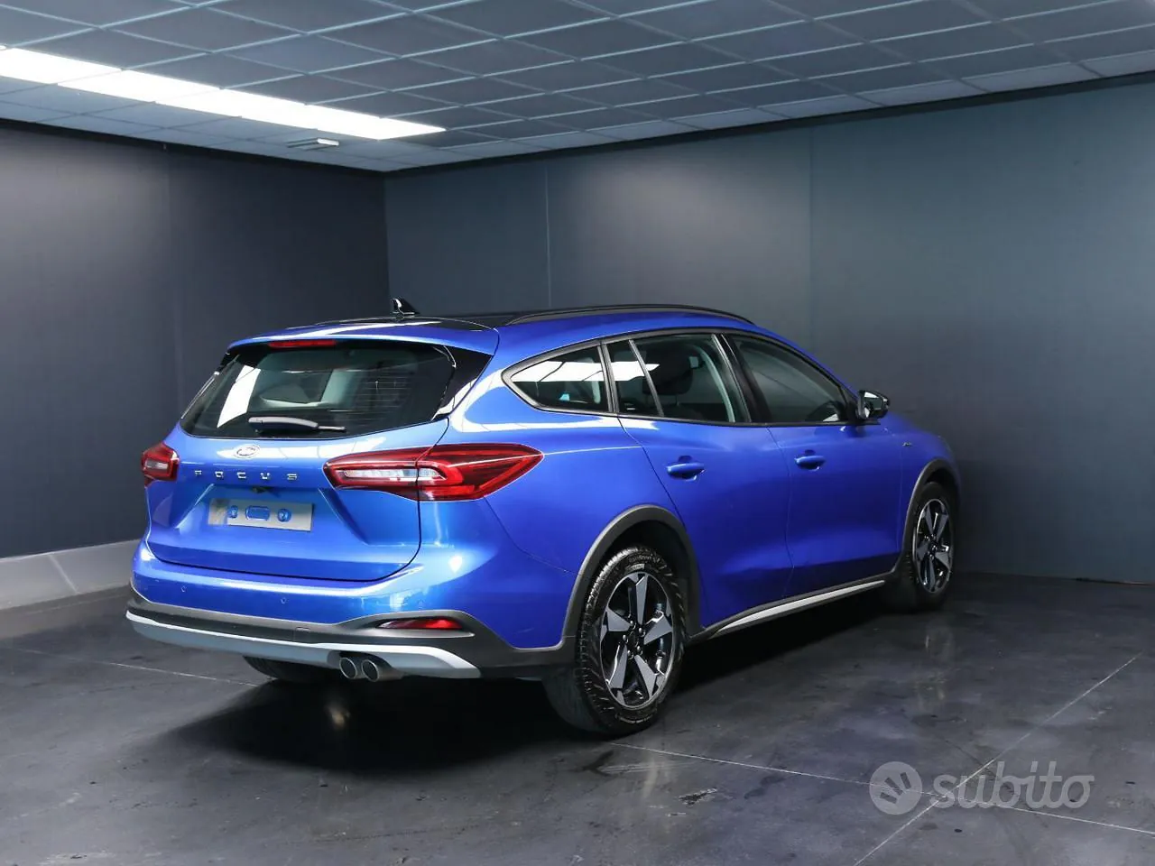 Ford Focus 2023 photo 3