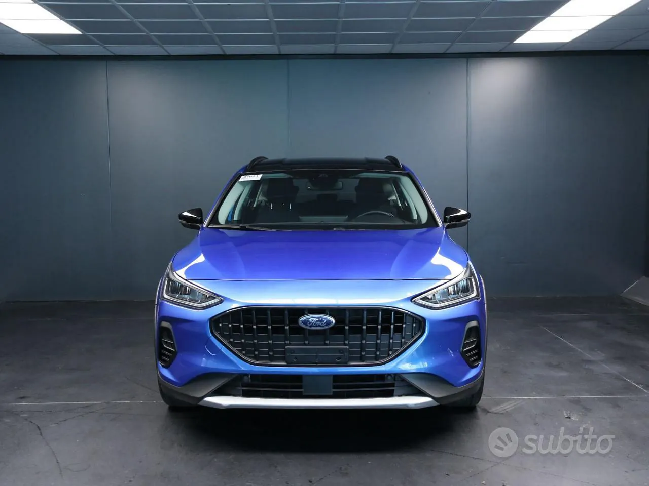 Ford Focus 2023 photo 2