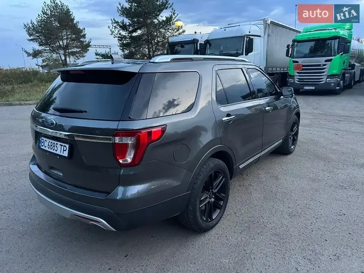 Ford Explorer 2017 photo 4