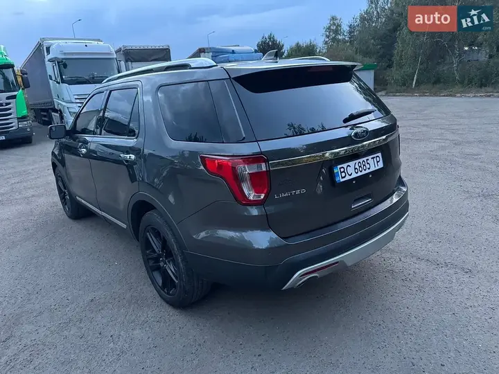 Ford Explorer 2017 photo 3
