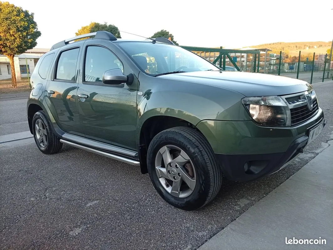 Dacia Duster 2013 photo 2