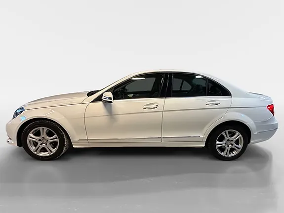 Mercedes-Benz 180 2013 photo 4