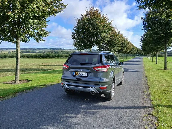 Ford Kuga 2014 photo 2