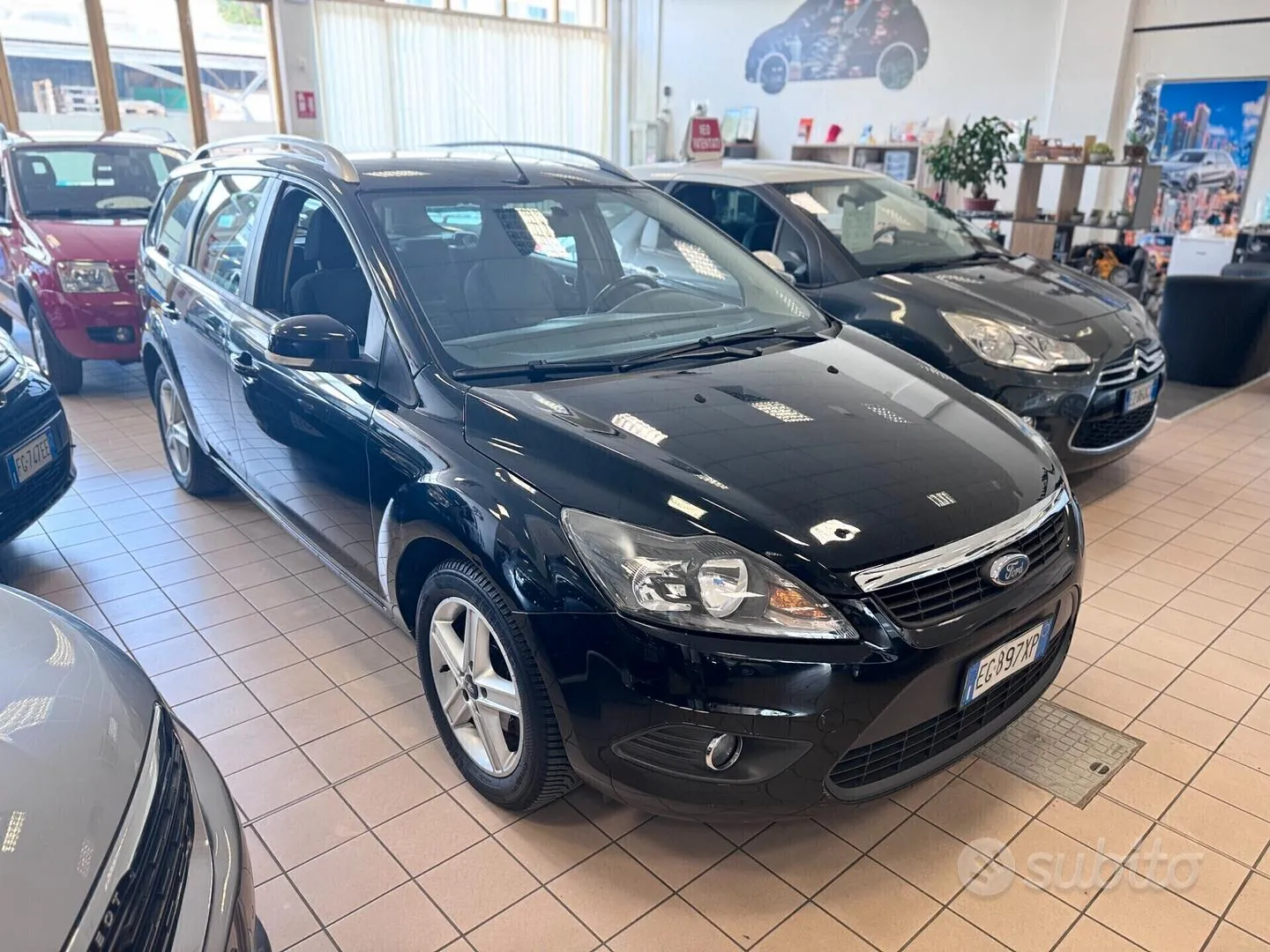 Ford Focus 2011 photo 3