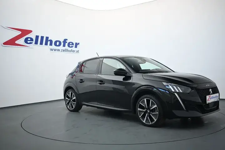 Peugeot E-208 2021 photo 2