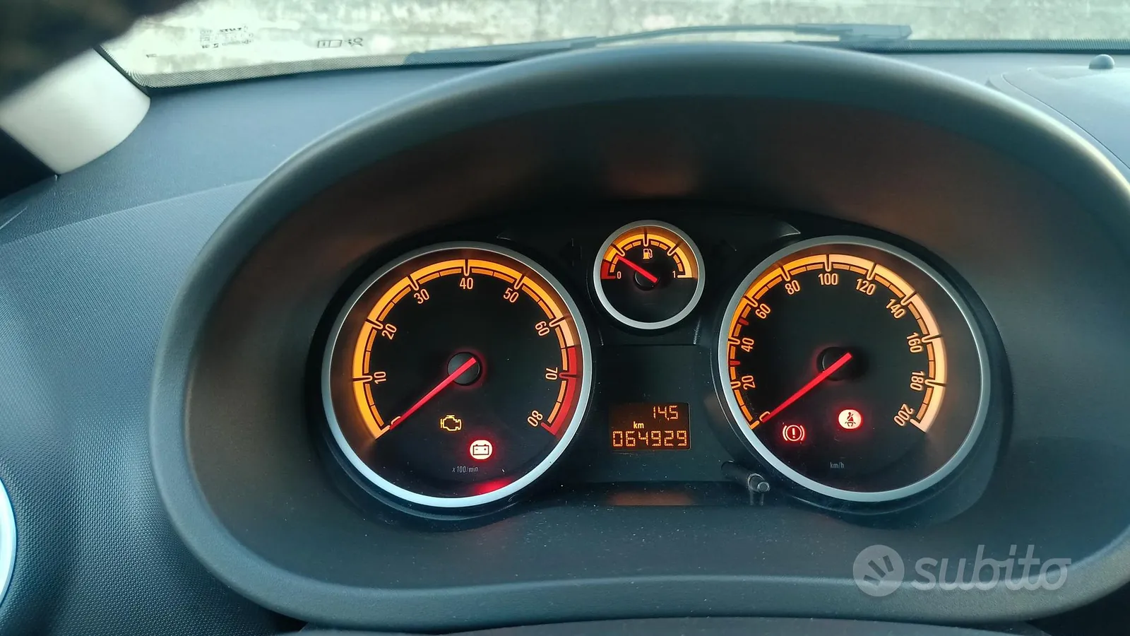 Opel Corsa 2014 photo 2