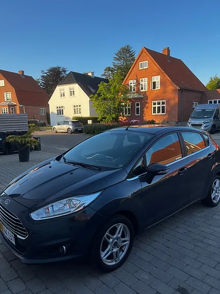 Ford Fiesta 2014 photo 4