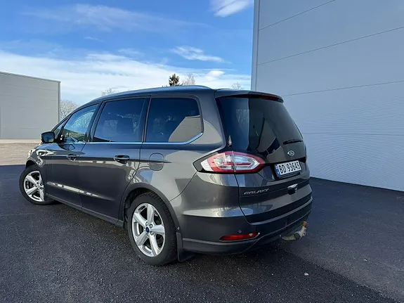 Ford Galaxy 2015 photo 4