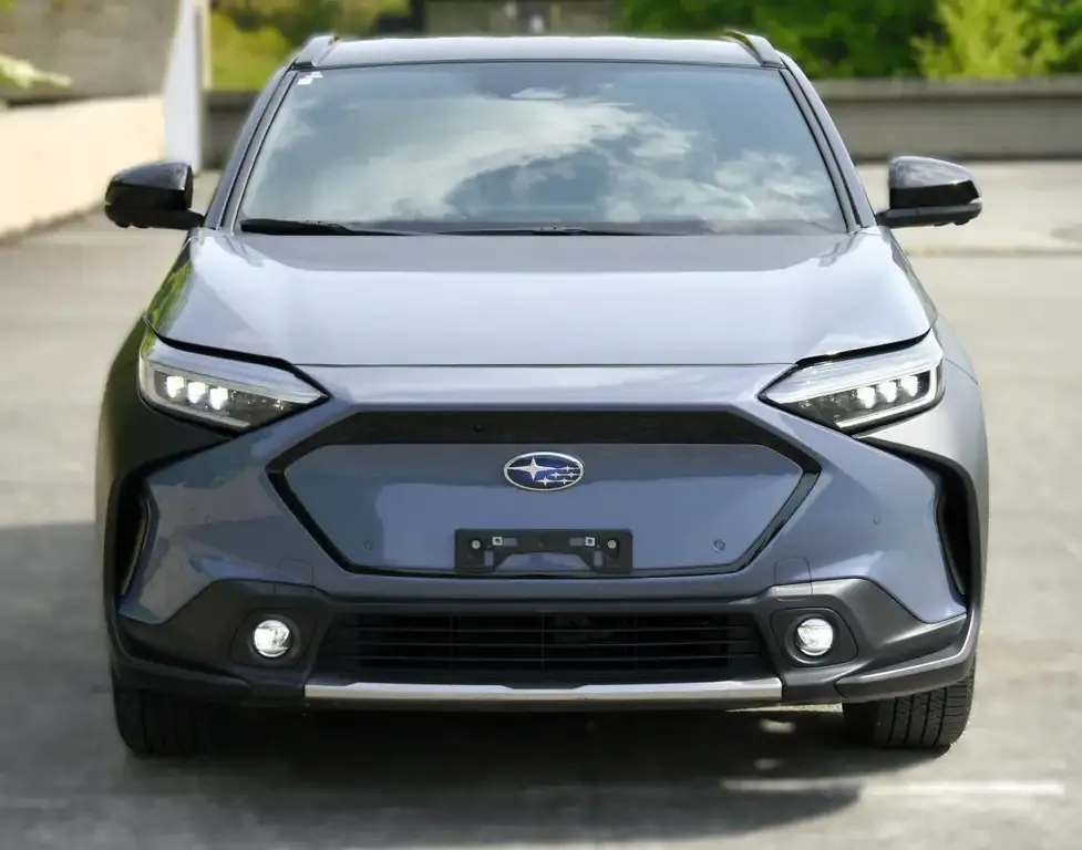 Subaru Solterra 2023 photo 2