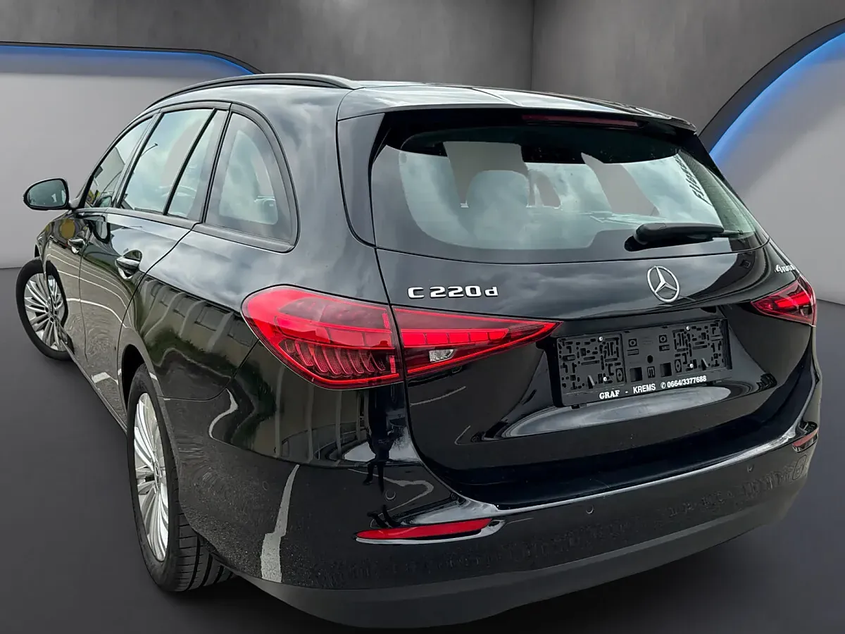 Mercedes-Benz C-Class 2023 photo 5