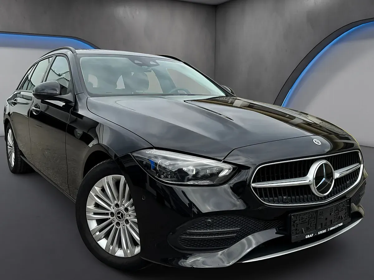 Mercedes-Benz C-Class 2023 photo 3