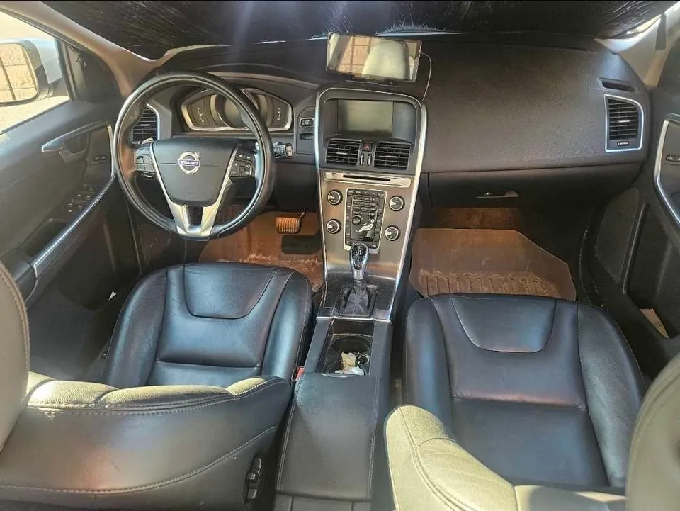 Volvo Xc60 2015 photo 2