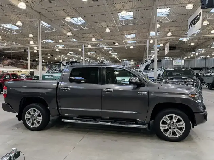 Toyota Tundra 2015 photo 3