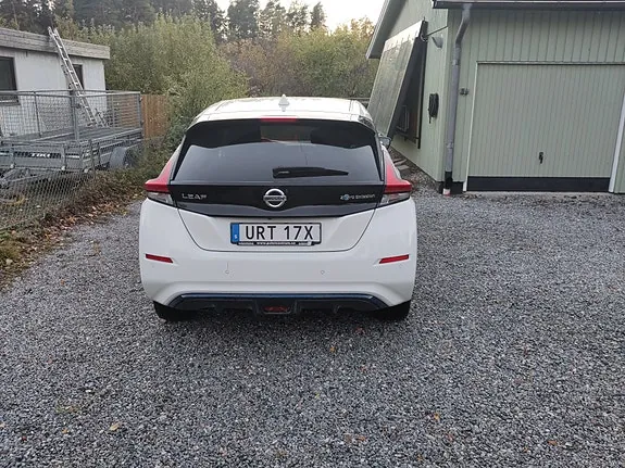 Nissan Leaf 2021 photo 3