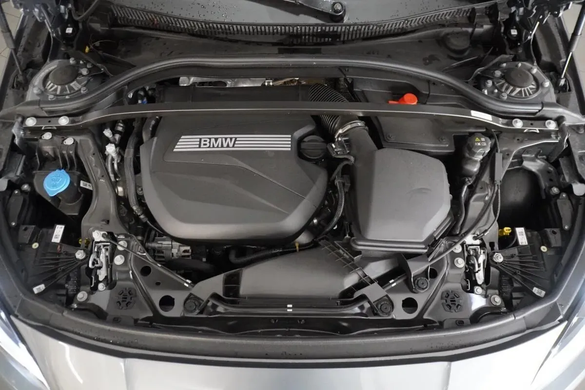 BMW 1 Series 2026 photo 2