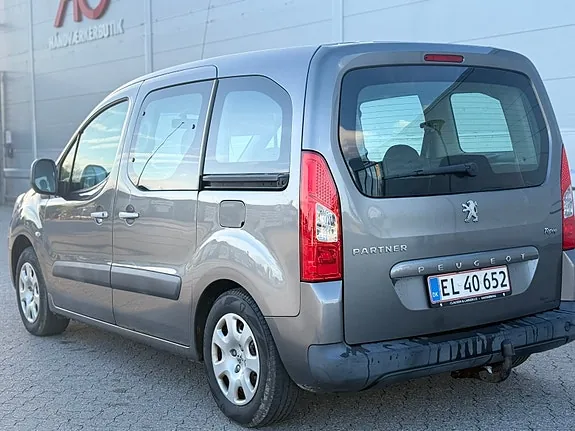 Peugeot Partner Tepee 2011 photo 4