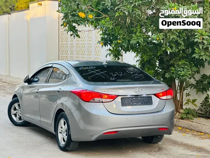 Hyundai Avante 2014 photo 5