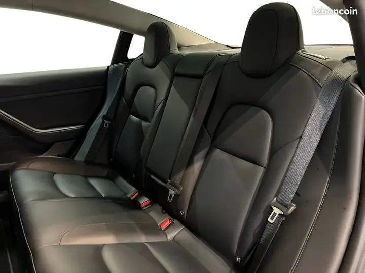 Tesla Model 3 2022 photo 5