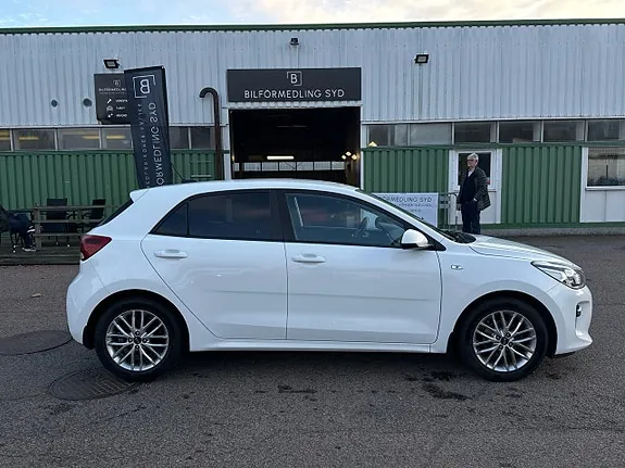 Kia Rio 2018 photo 2