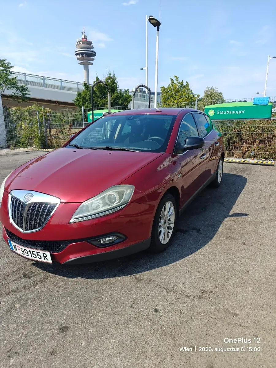 Lancia Delta 2010 photo 3