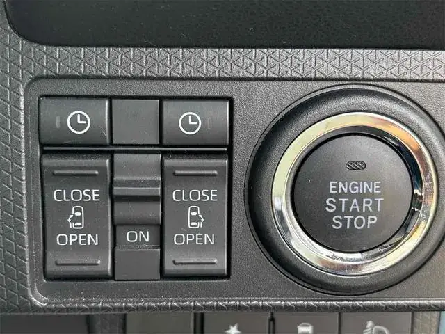 Daihatsu Tanto 2023 photo 3