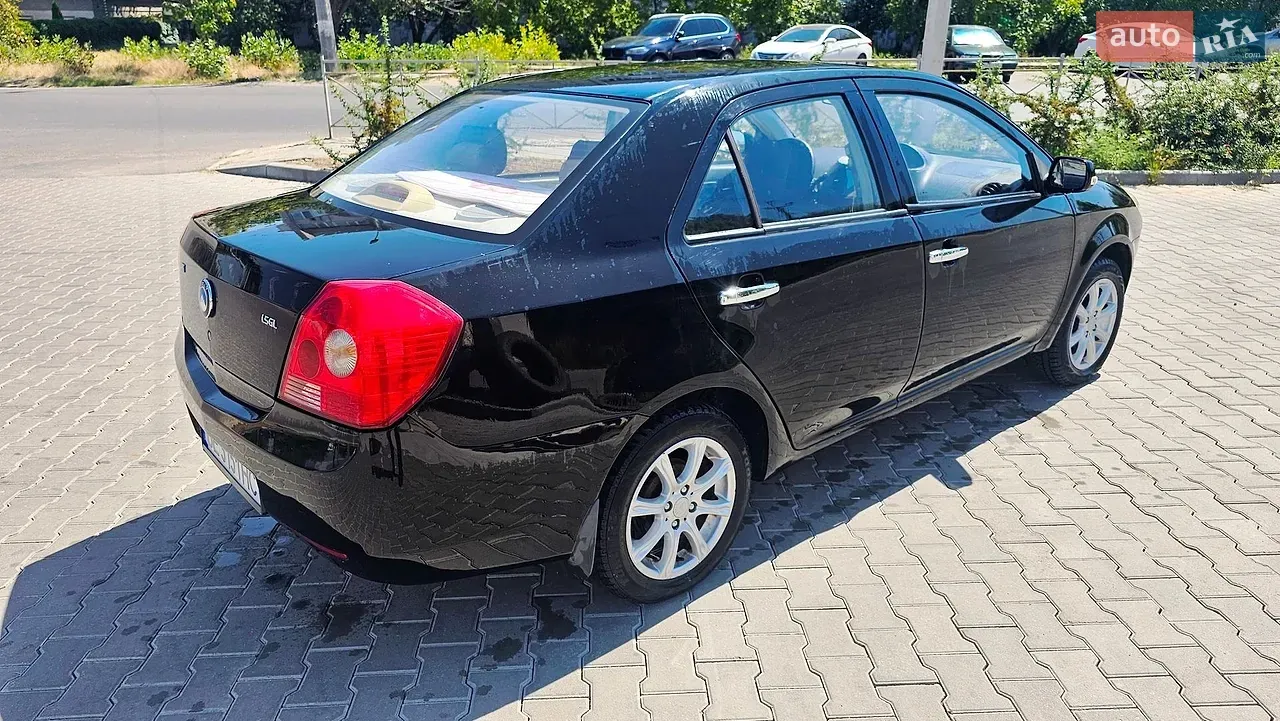 Geely Mk 2012 photo 5