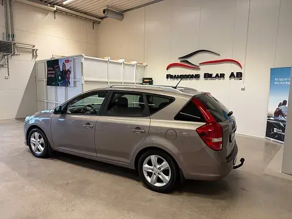 Kia Ceed 2012 photo 3