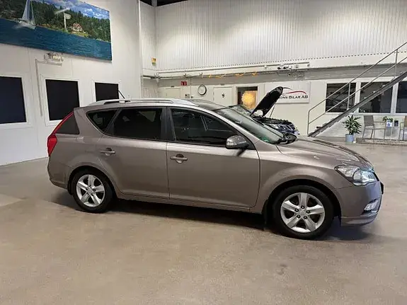 Kia Ceed 2012 photo 5