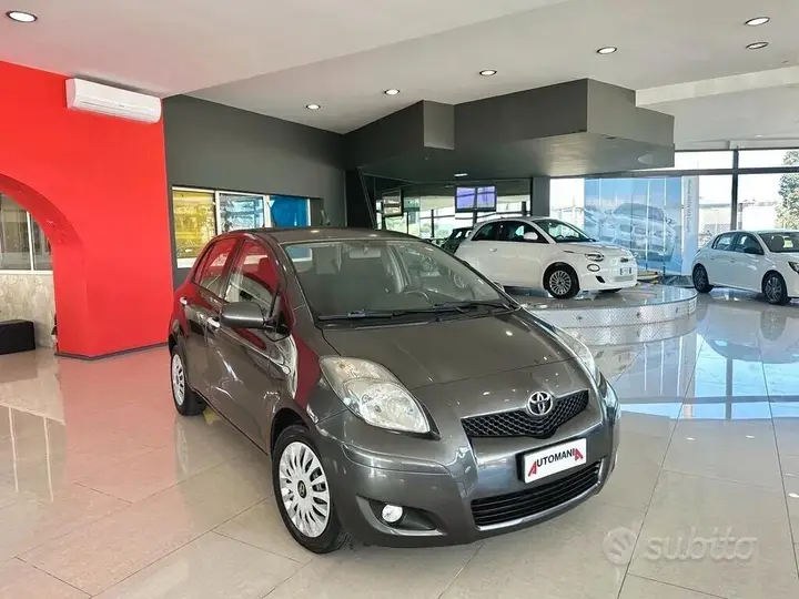 Toyota Yaris 2010 photo 4