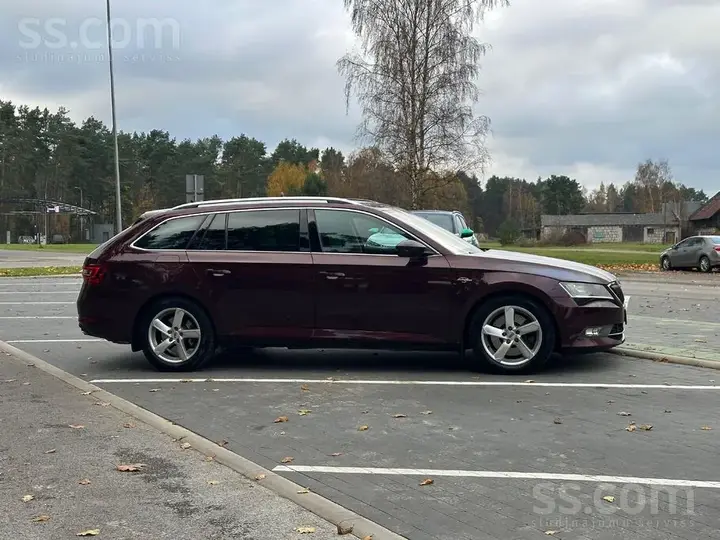 Skoda Superb 2016 photo 5