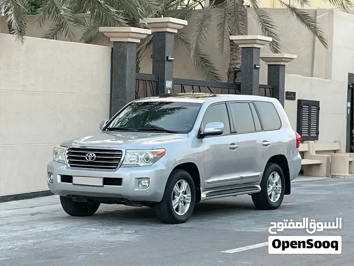 Toyota Land Cruiser Gxr