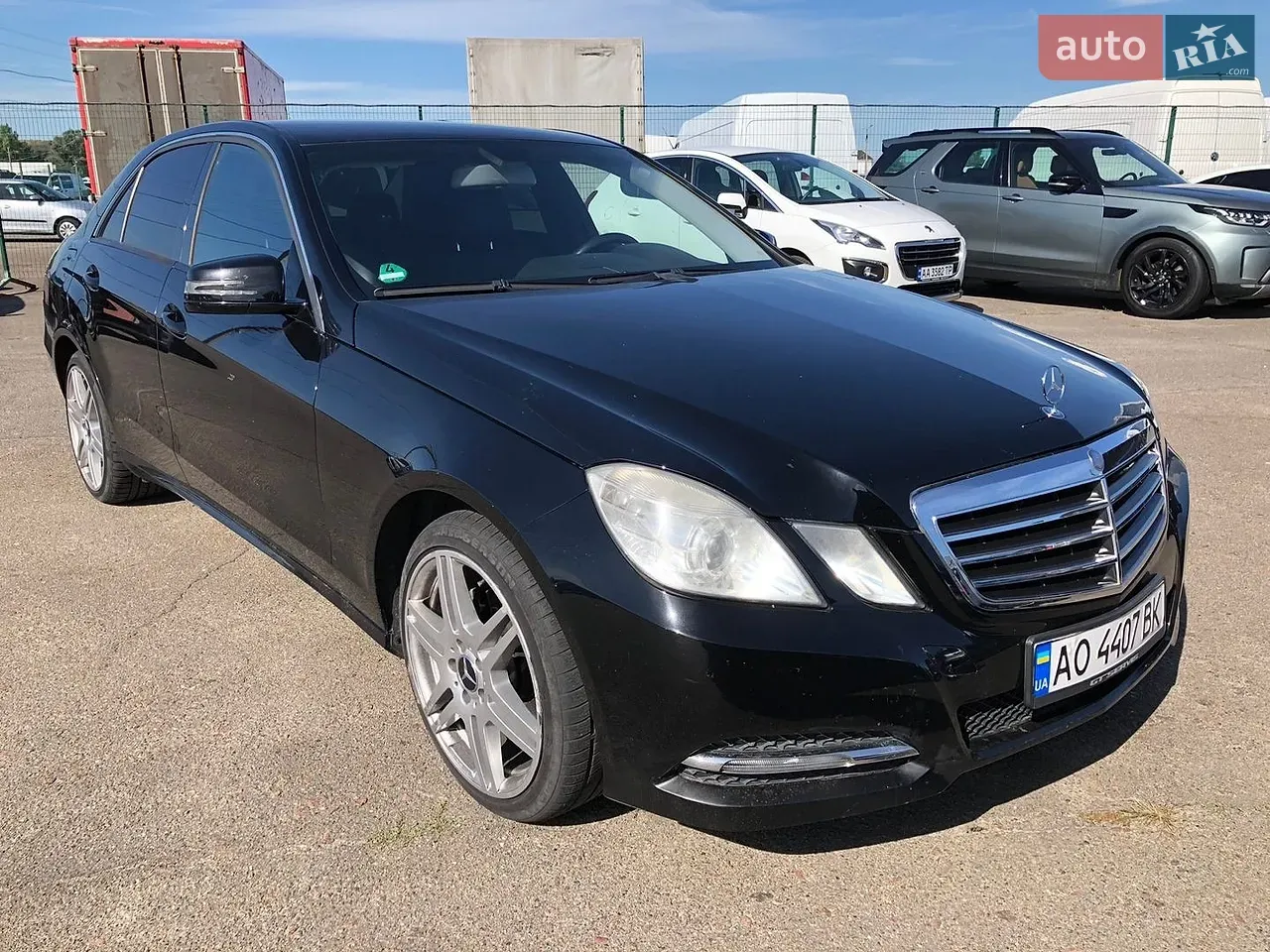 Mercedes-Benz E-Class 2011 photo 3