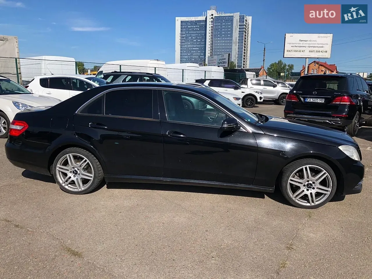 Mercedes-Benz E-Class 2011 photo 4