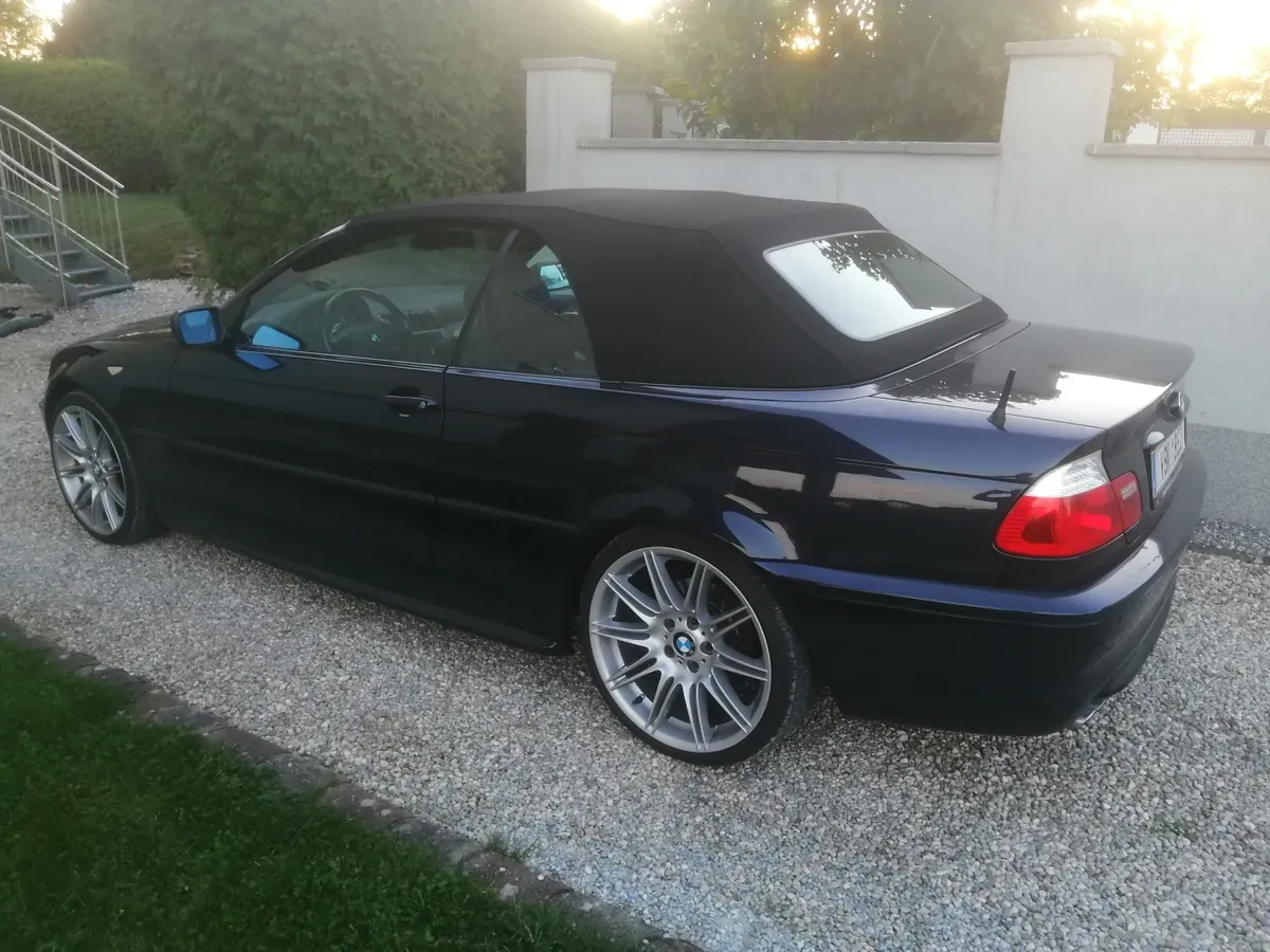 BMW 3 Series 2005 photo 2
