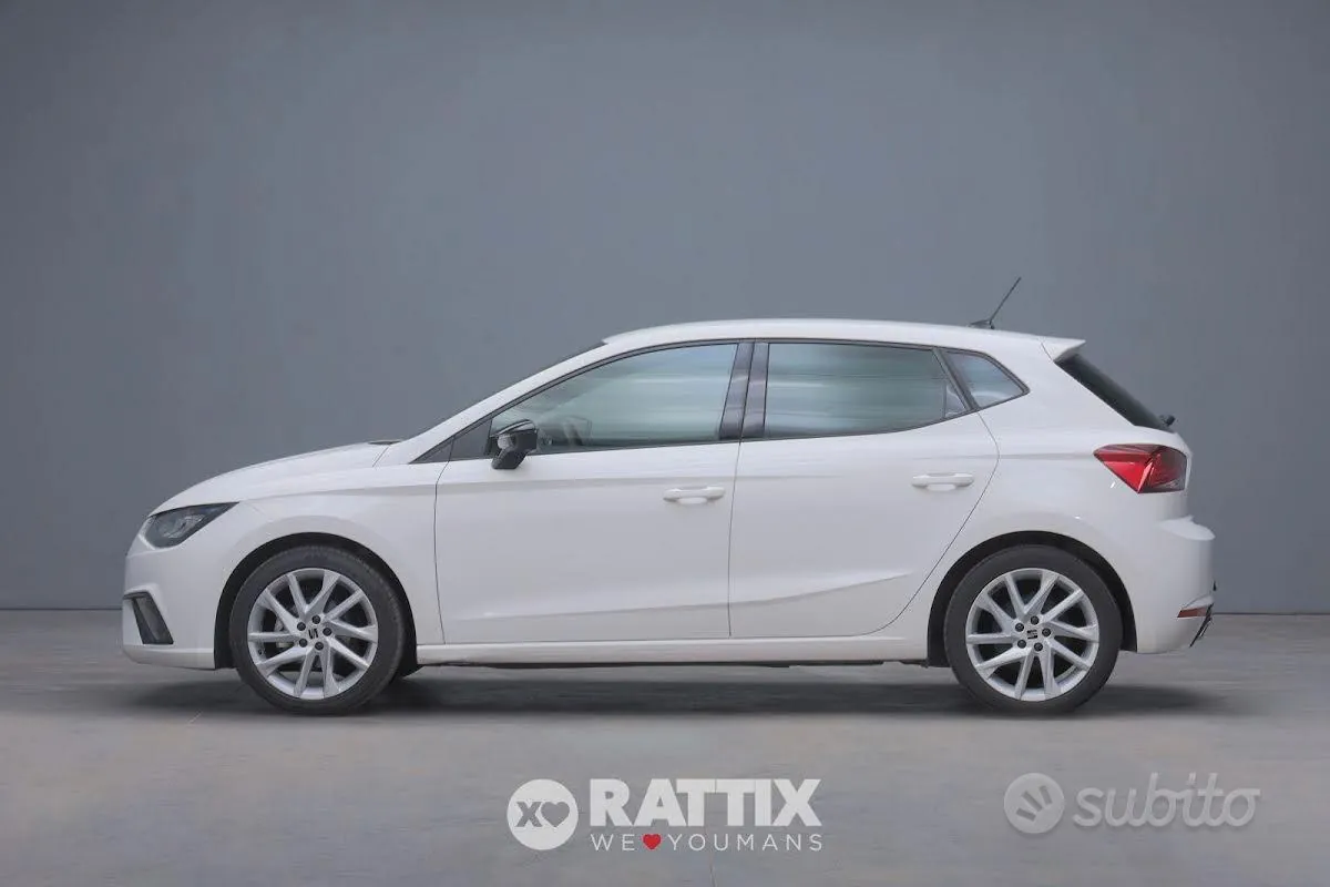 Seat Ibiza 2023 photo 2