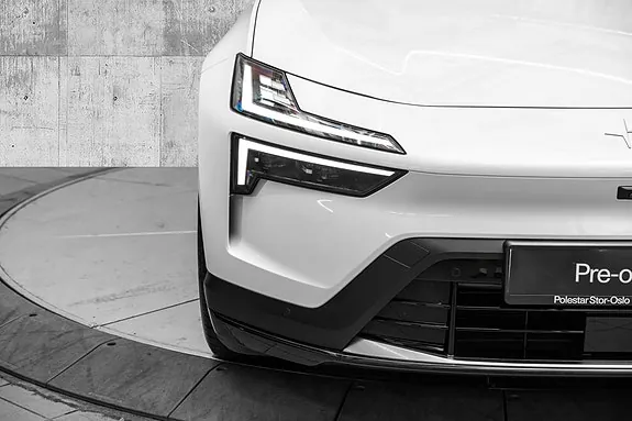 Polestar 4 2025 photo 4