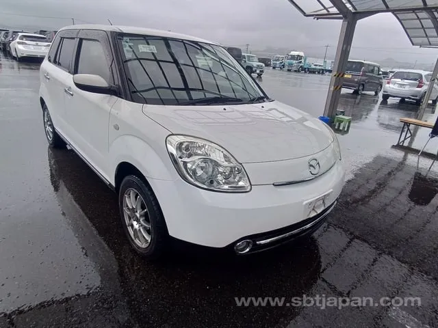 Mazda Verisa