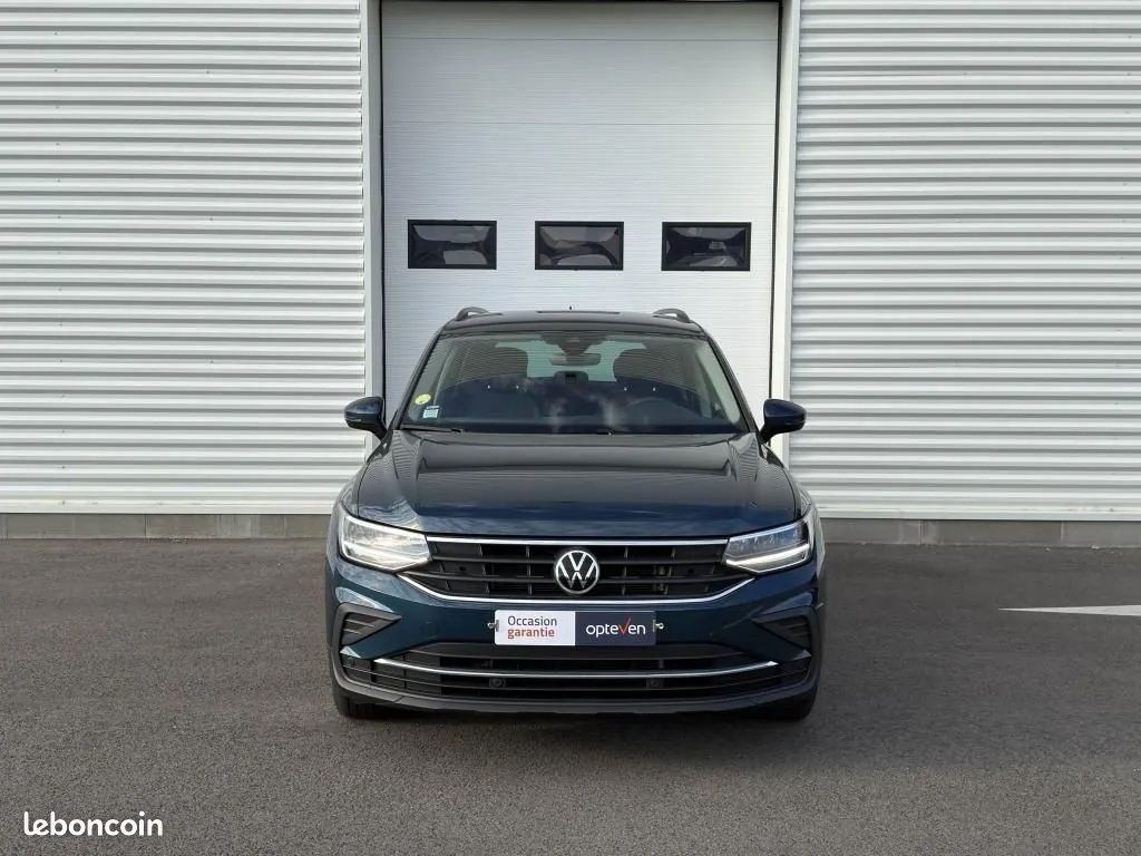 Volkswagen Tiguan 2021 photo 2