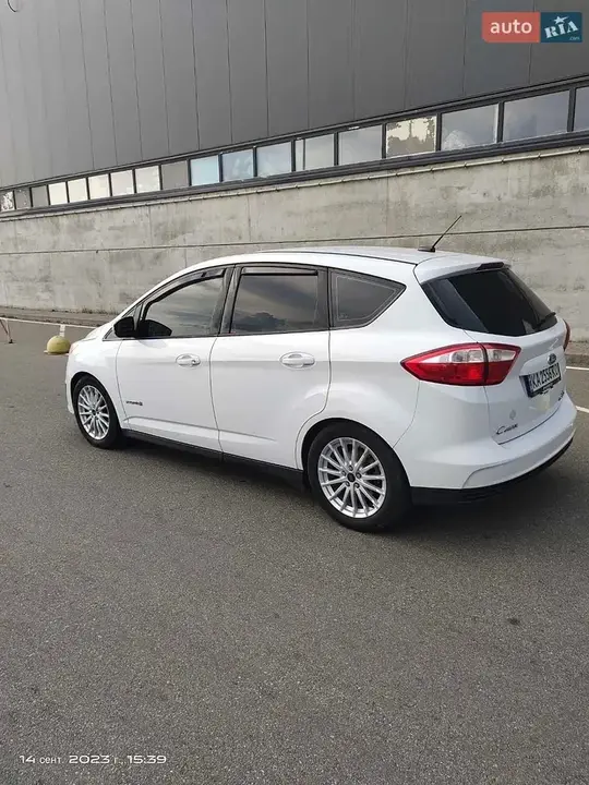 Ford C-Max 2014 photo 4