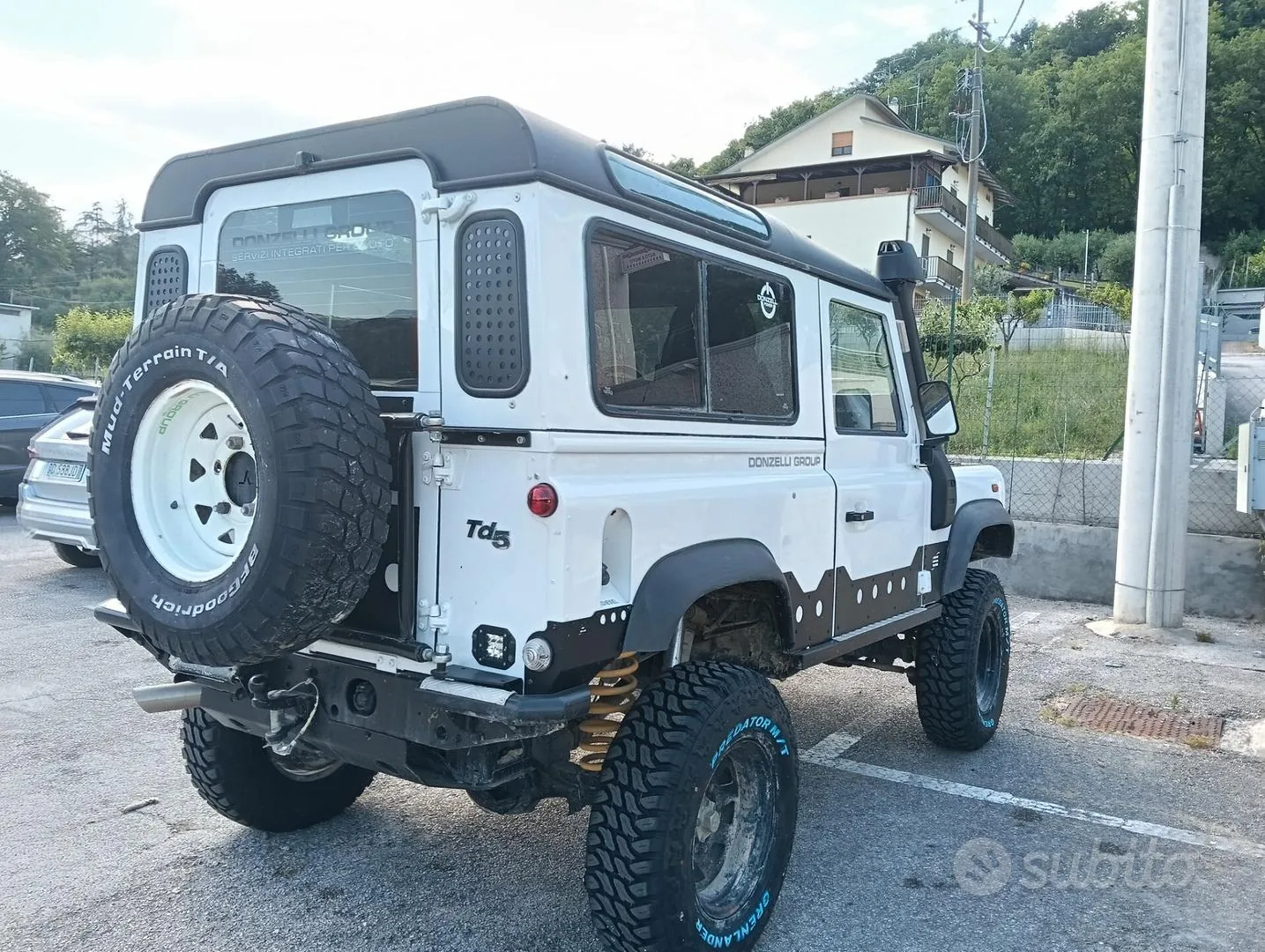 Land Rover Defender 1999 photo 5